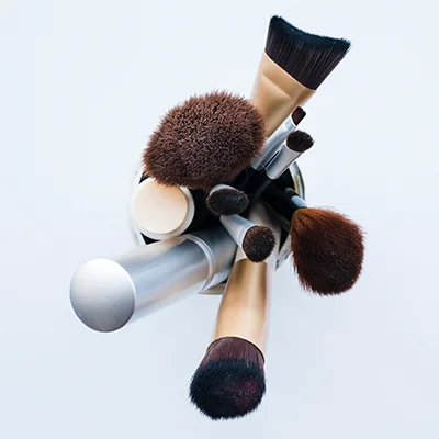 Brochas y herramientas de maquillaje
