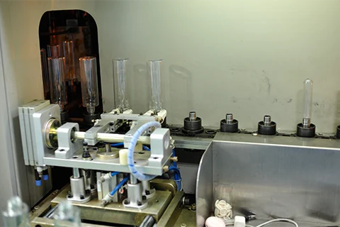 blow molding for cosmetic packaging 1 Moldeo por soplado para envases cosméticos
