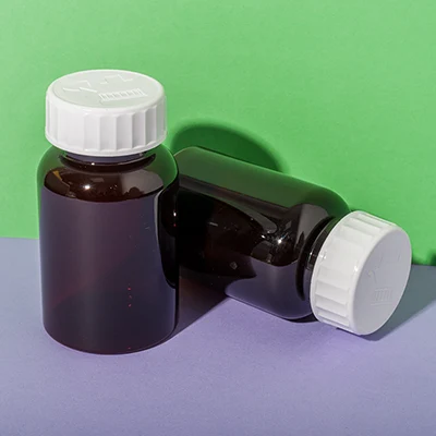 Bote ámbar de PET para comprimidos de vitamina D, SKU UKH044