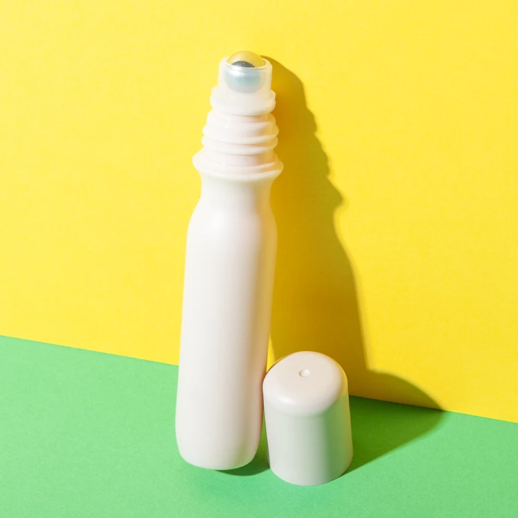 Botella roll-on de PP de 20 ml con bola metálica – vista 5