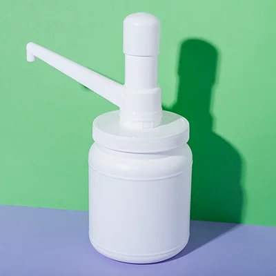 Bomba dosificadora comercial de salsas de 25 ml con botella de PE de 1750 ml – imagen de producto
