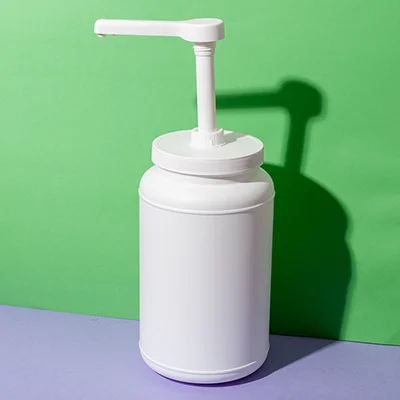 Bomba dosificadora de salsas de 30 ml con envase de PE de 3000 ml – imagen de producto