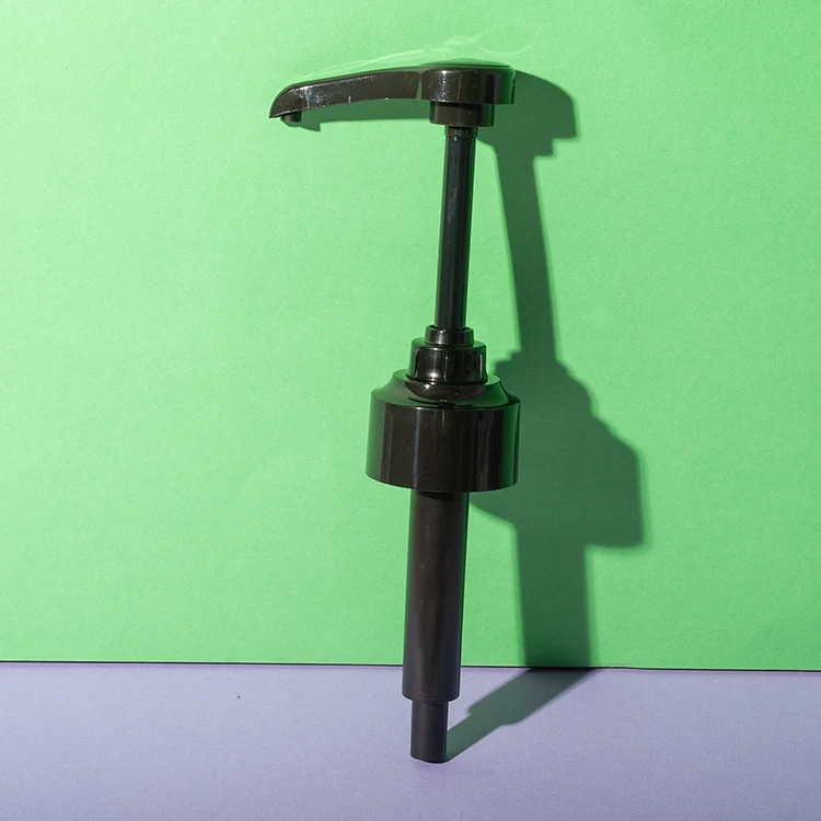 Bomba dosificadora de 10 ml para sirope, compatible con cuellos universales — vista lateral