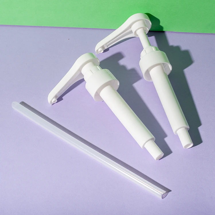Bomba dosificadora de 5 ml para sirope rosca 31/410 — detalle de la bomba