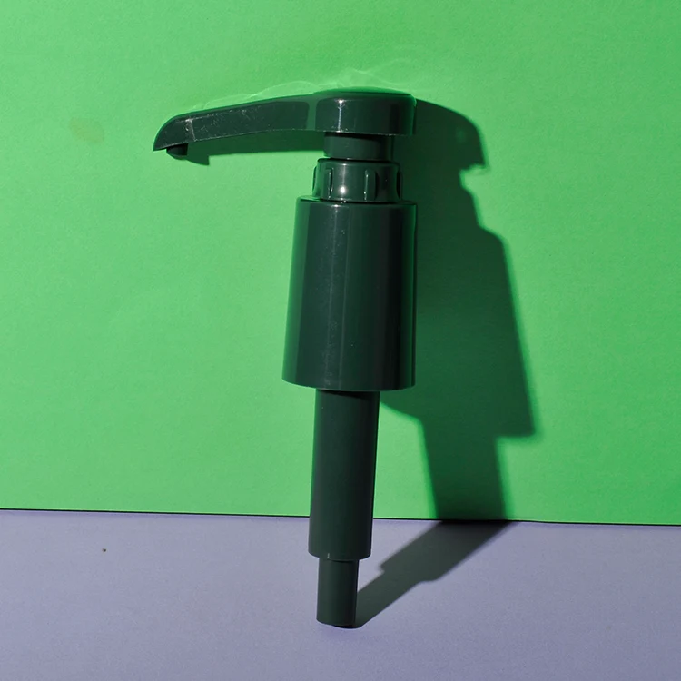 Bomba dosificadora de 5 ml para sirope Teisseire — detalle del cuello