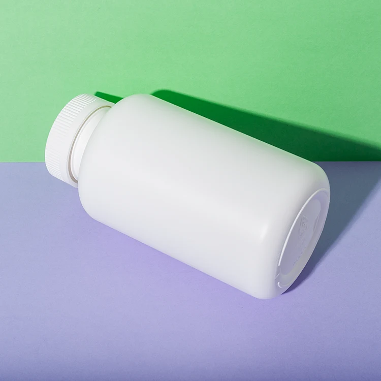 White HDPE Plastic 750cc Vitamin B12 Bottle - vista 5