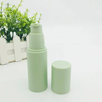 verde botellas cosméticas 1 — imagen 24 green cosmetic bottles