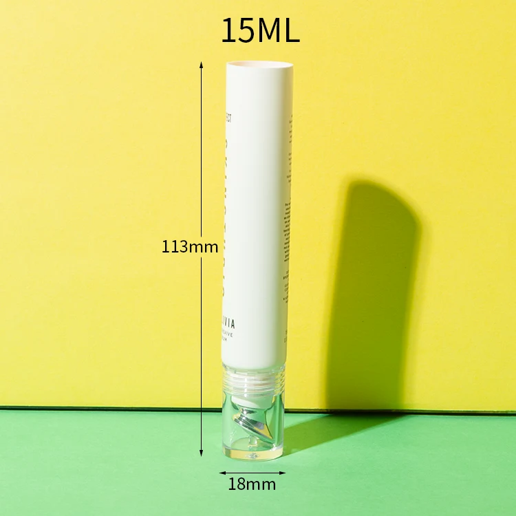 Tubo blanco de bálsamo labial de 15 ml con aplicador de zinc – vista 3