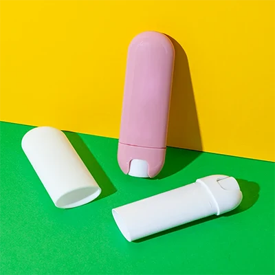 Tubos de bálsamo labial ovalados de PP de 5 ml – vista de producto